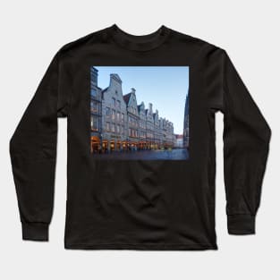 Gabled houses, Prinzipalmarkt, Christmas market, Munster, city, Westphalia Long Sleeve T-Shirt